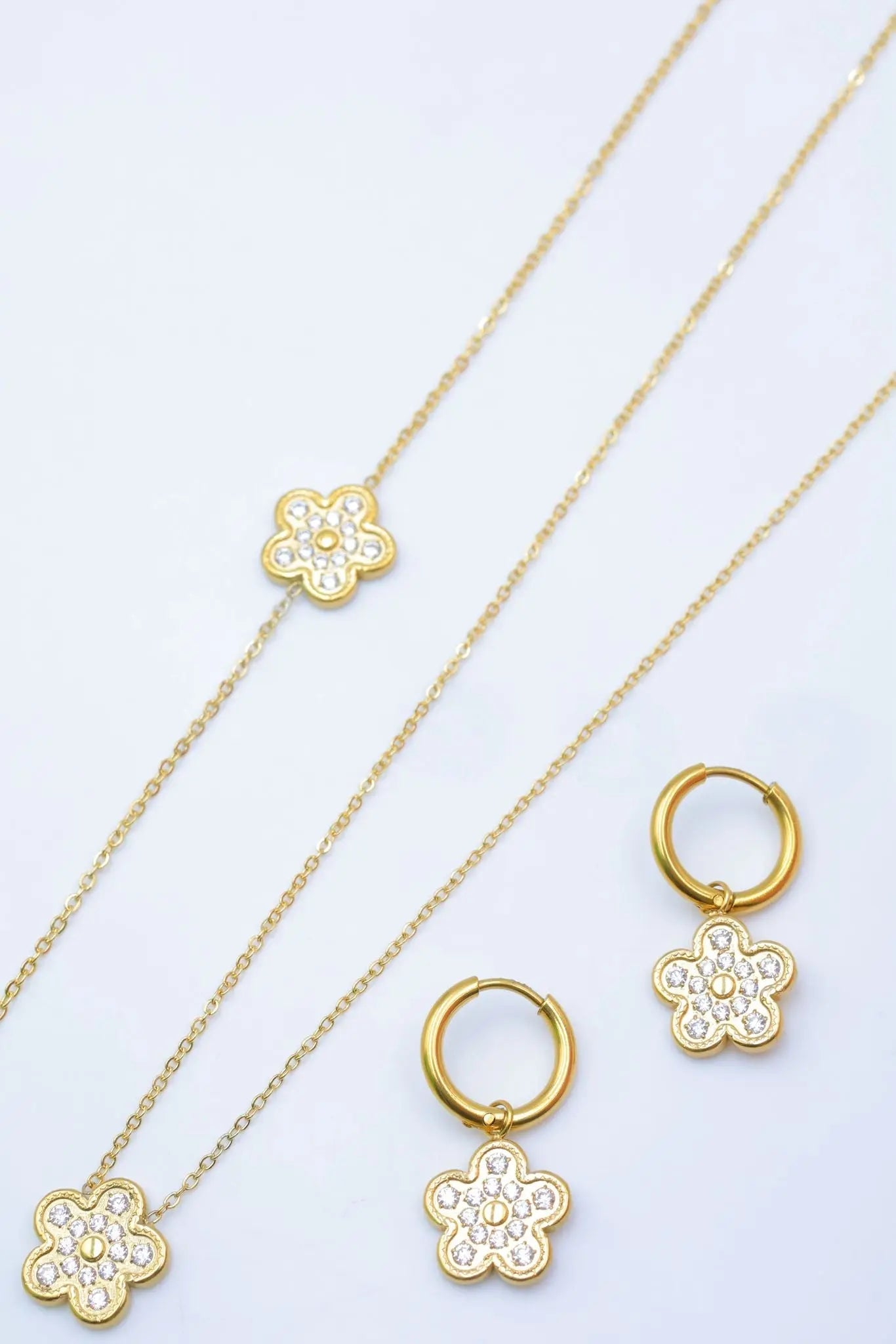 Parure de bijoux fleur en acier inoxydable à assortir à sa tenue - Bijouinox Paris