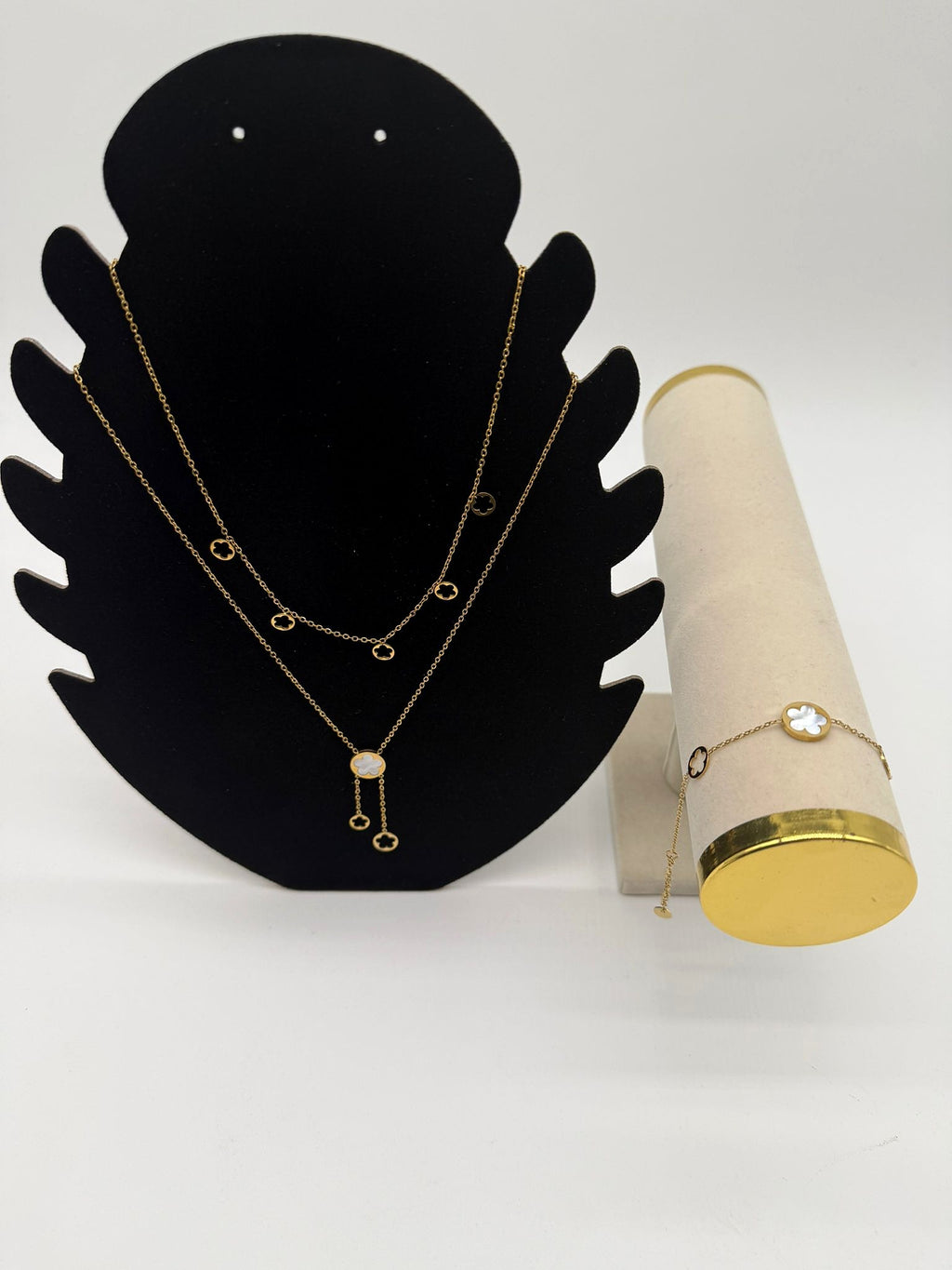 Parure Trèfle Élégance en acier inoxydable doré - collier et bracelet