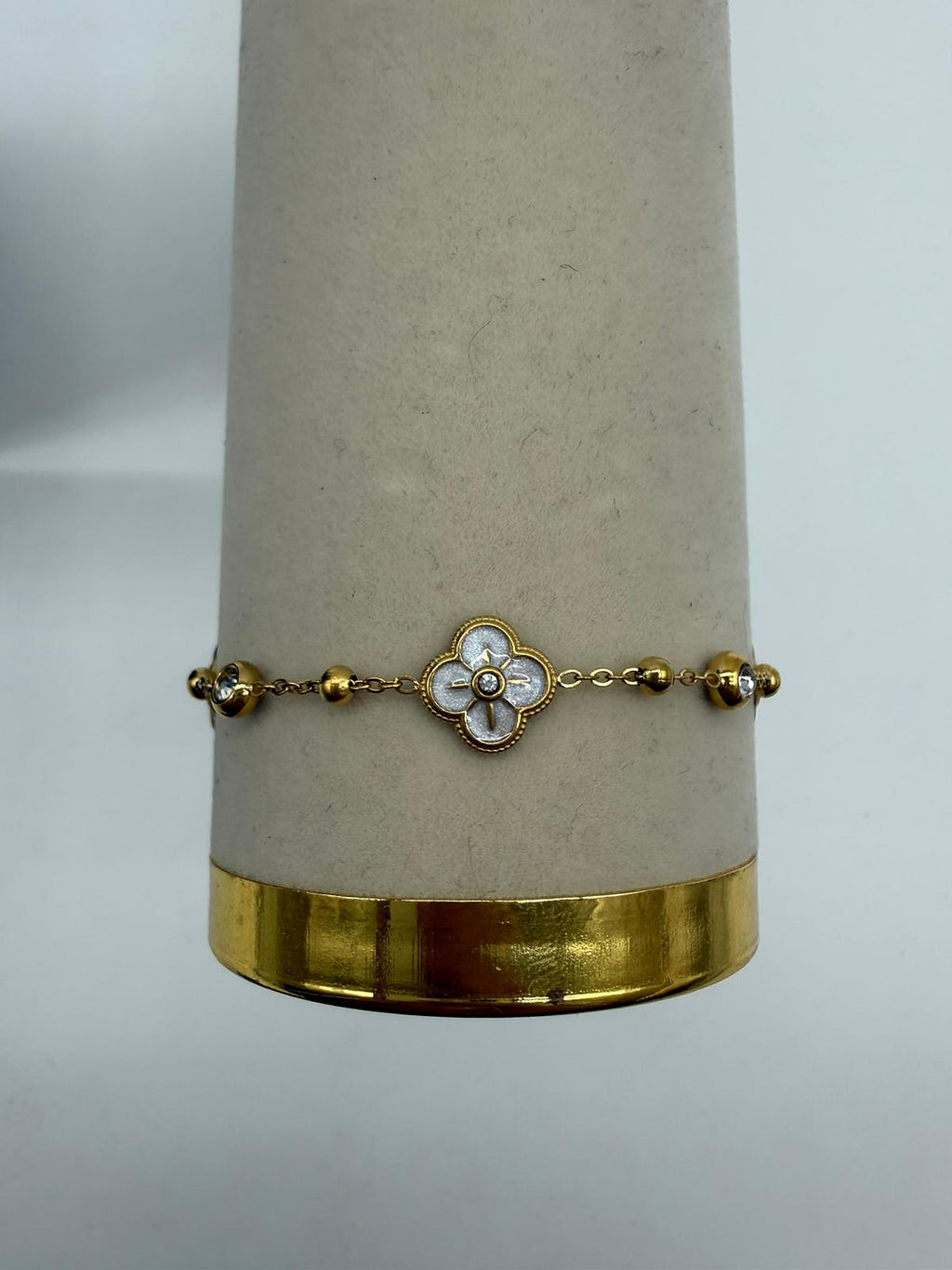Parure Fleur Cristal en acier inoxydable doré - détail fleur et cristaux
