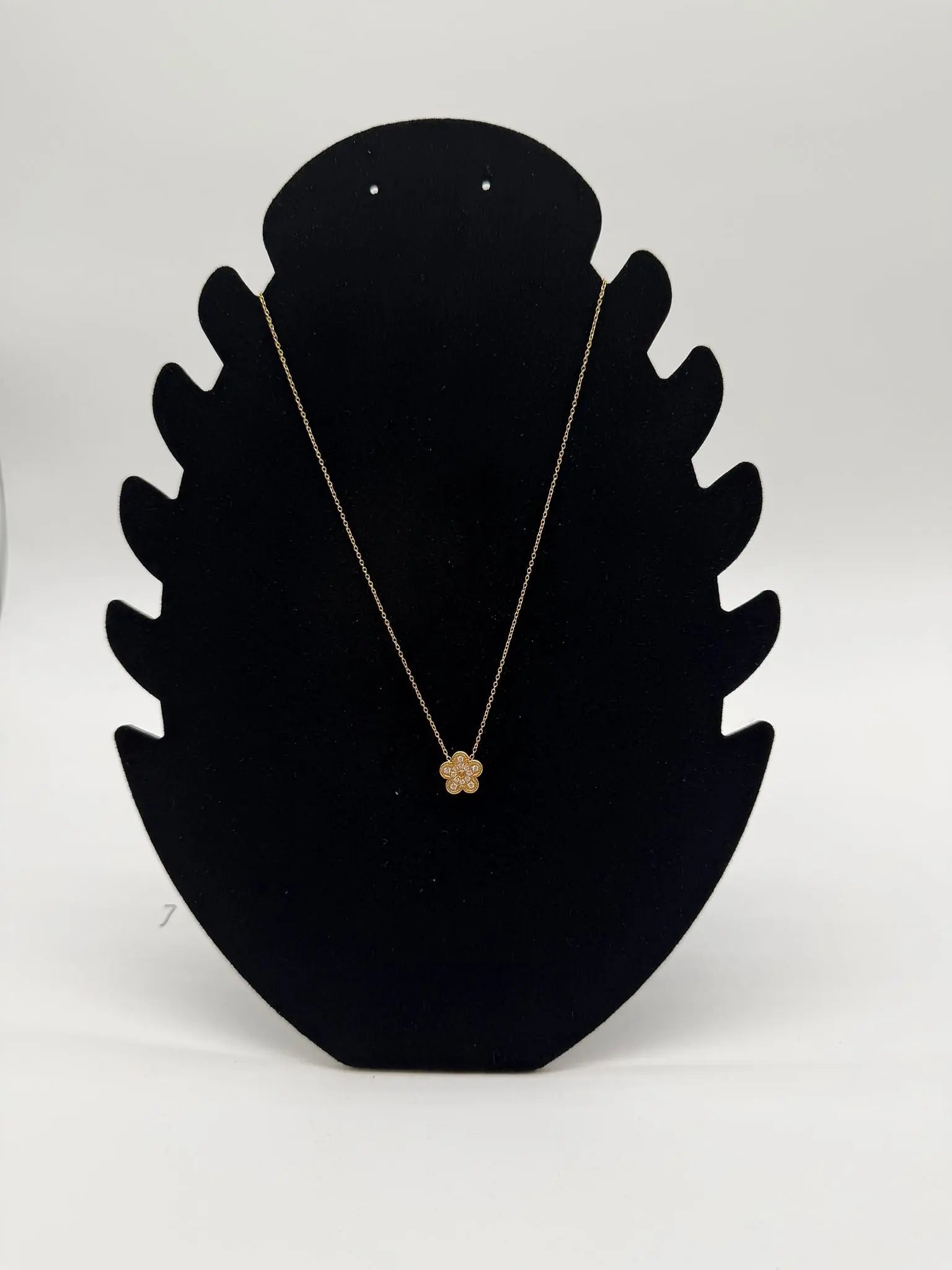 Parure Fleur Élégance en acier inoxydable - collier et boucles